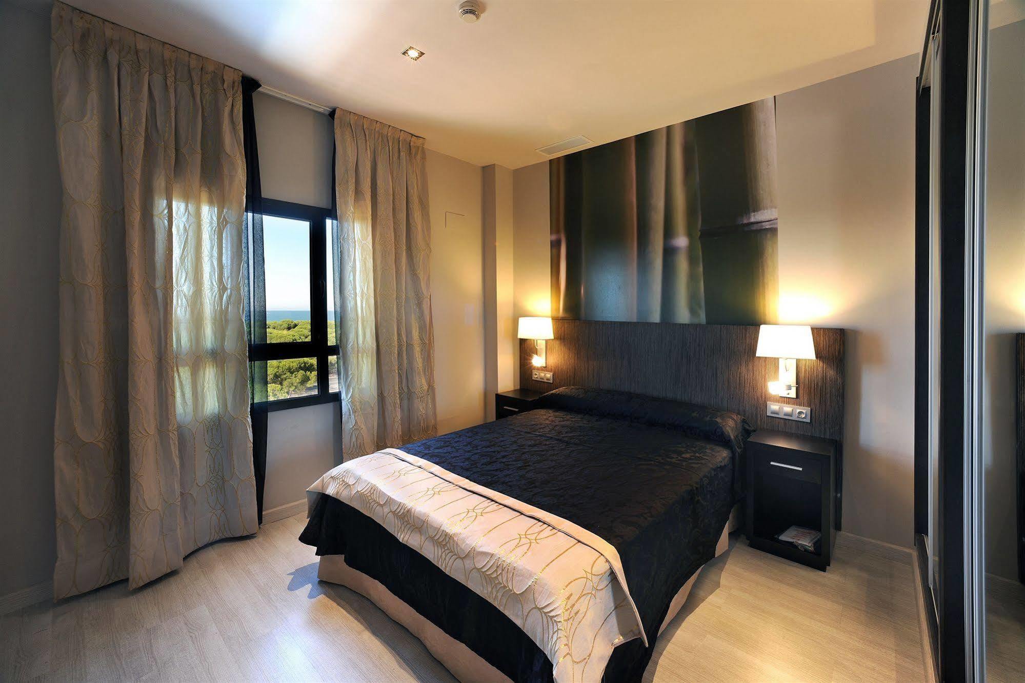 Leo Deluxe Punta Umbria (Adults Only) Apartment Exterior foto